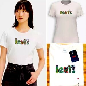 NEW LEVI’S Women’s The Perfect Tee Top Wildflower size Small NWT